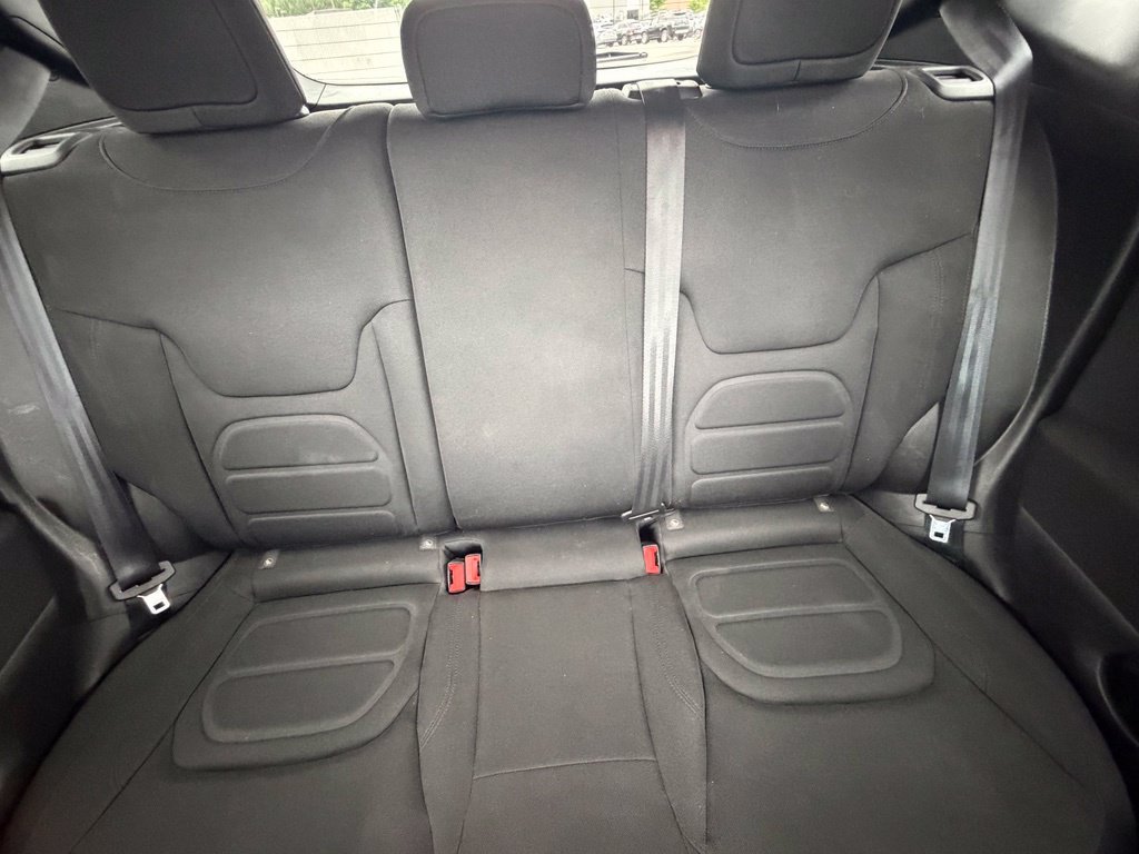 Used 2021 Jeep Renegade Latitude AWD/4WD image 15