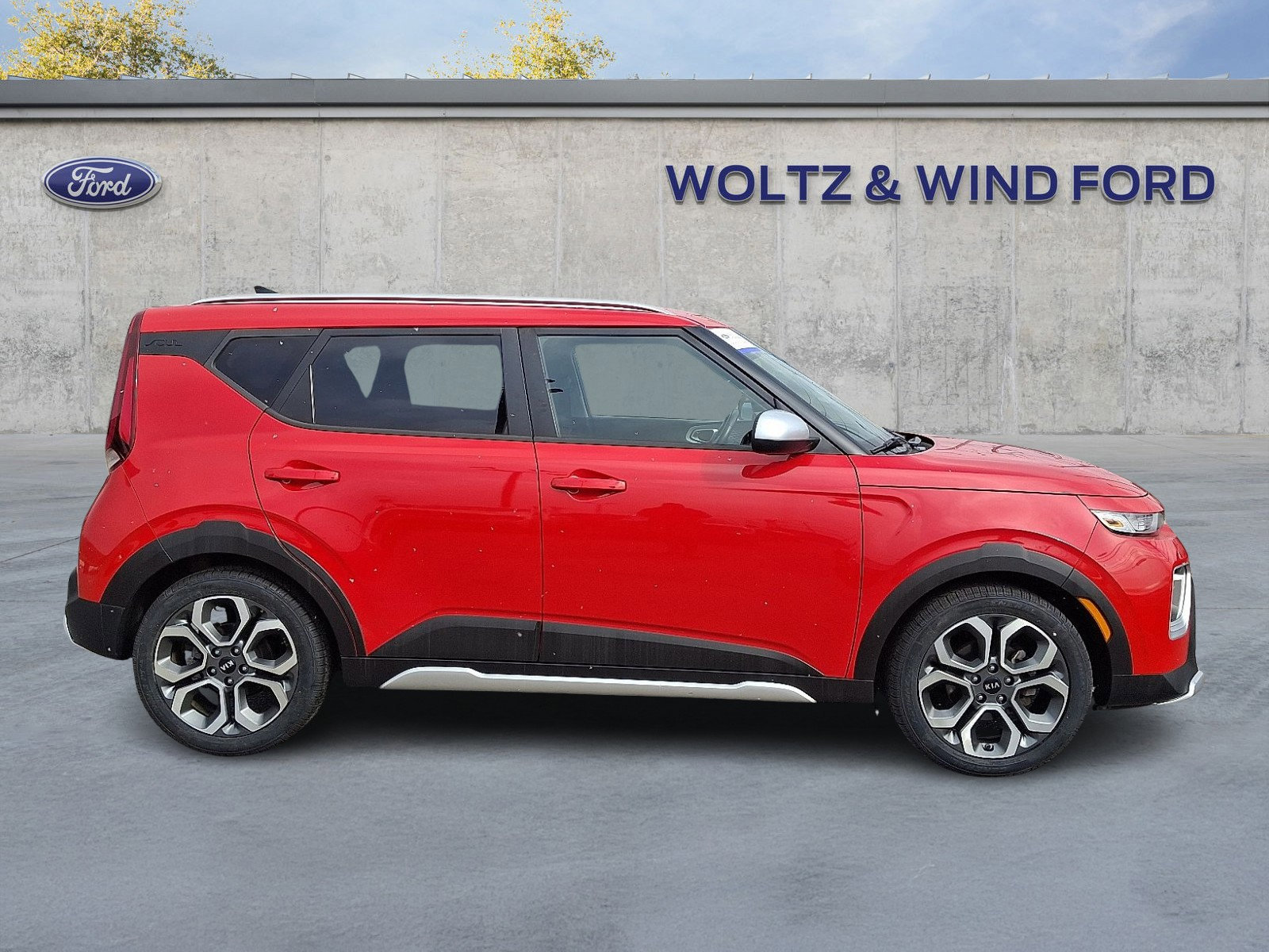 Used 2020 Kia Soul X-Line image 2