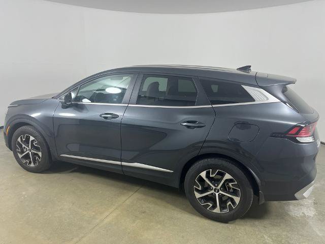 Used 2025 Kia Sportage EX FWD image 8