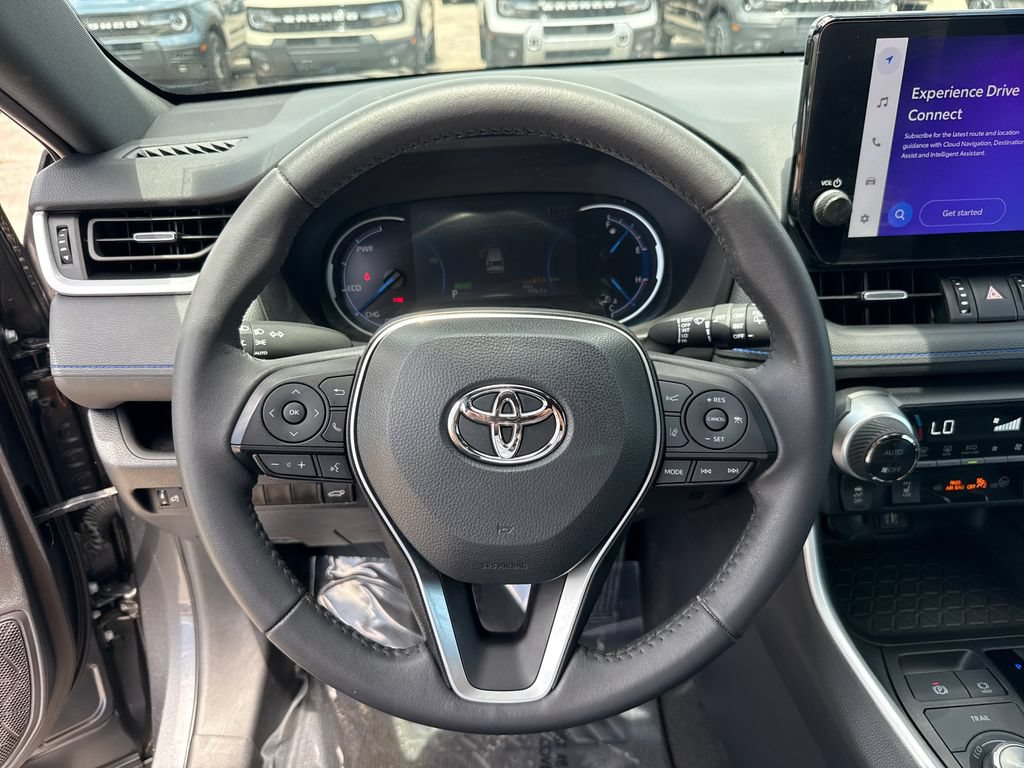 Used 2024 Toyota RAV4 XSE AWD/4WD image 15