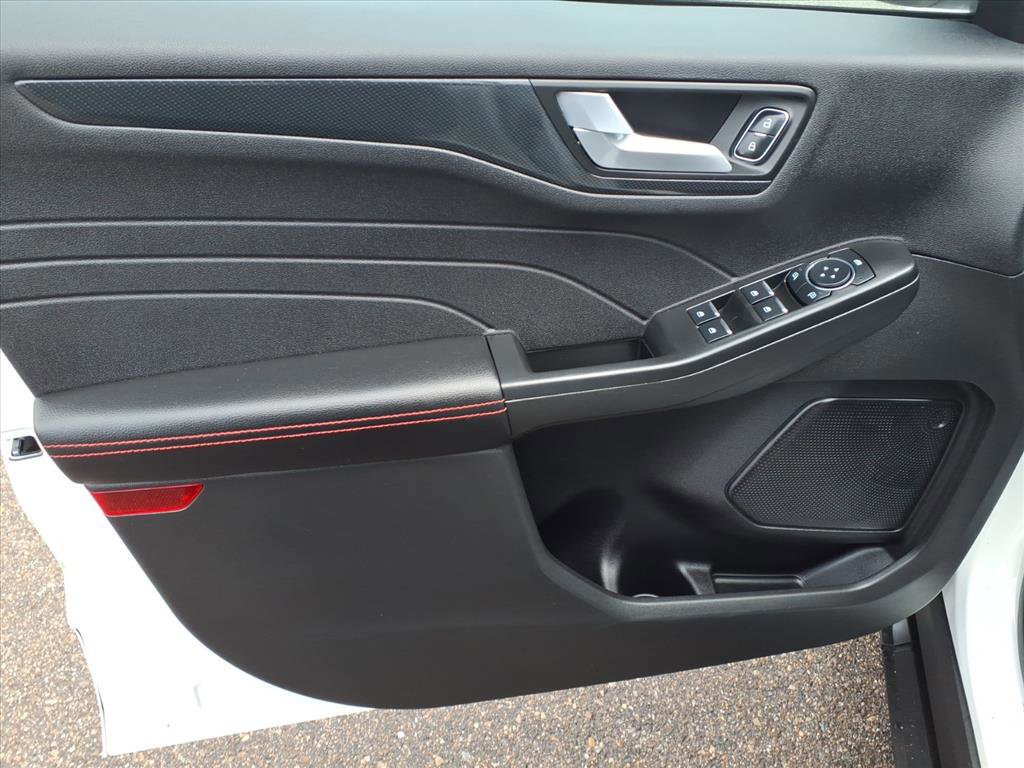 Certified 2023 Ford Escape ST-Line w/ Tech Pack #1 image 13