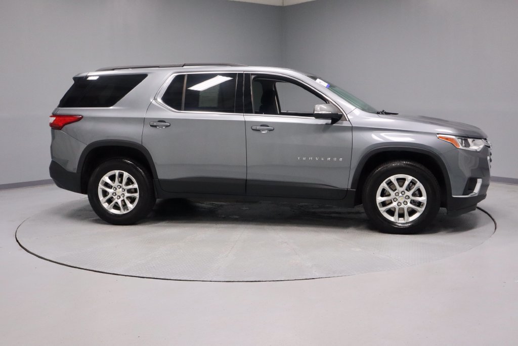 Used 2021 Chevrolet Traverse LT FWD image 12
