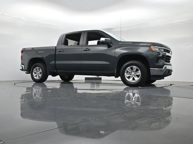 Used 2025 Chevrolet Silverado 1500 LT AWD/4WD image 37