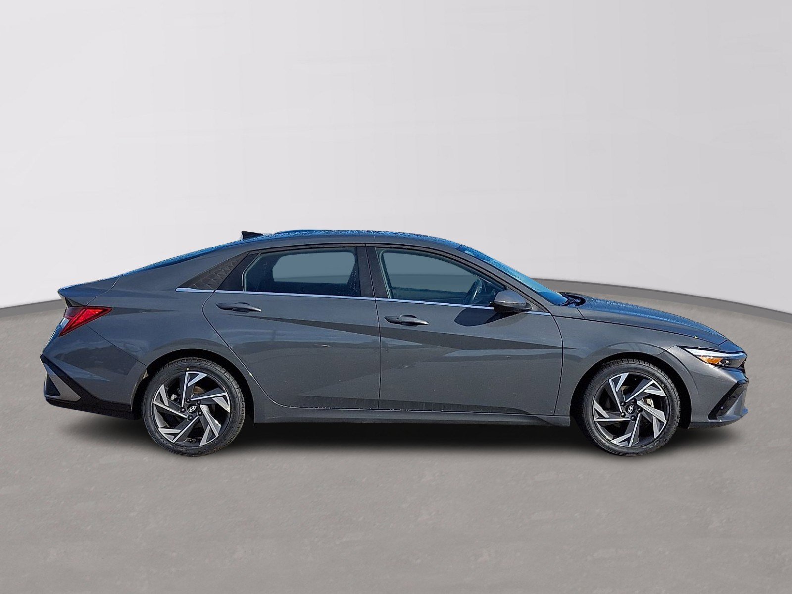 Used 2025 Hyundai Elantra SEL FWD image 7