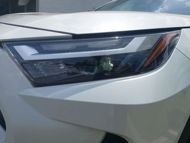Used 2022 Toyota RAV4 XLE Premium FWD image 29