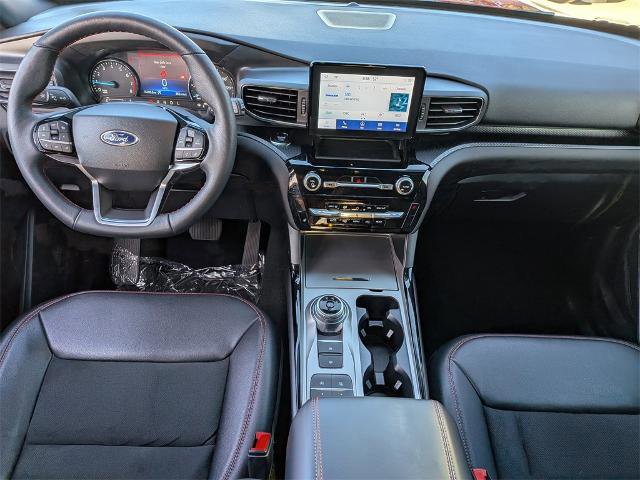 Certified 2024 Ford Explorer ST-Line w/ Class IV Trailer Tow Package image 12