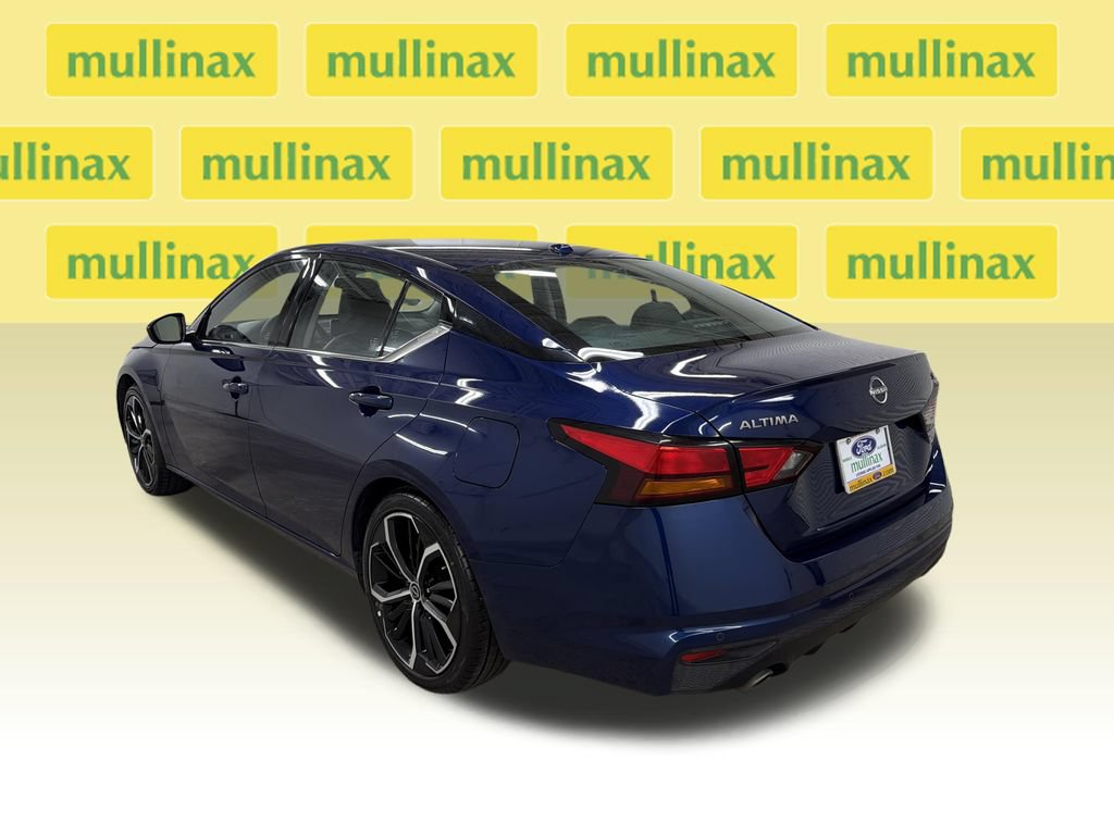 Used 2024 Nissan Altima 2.5 SR FWD image 10