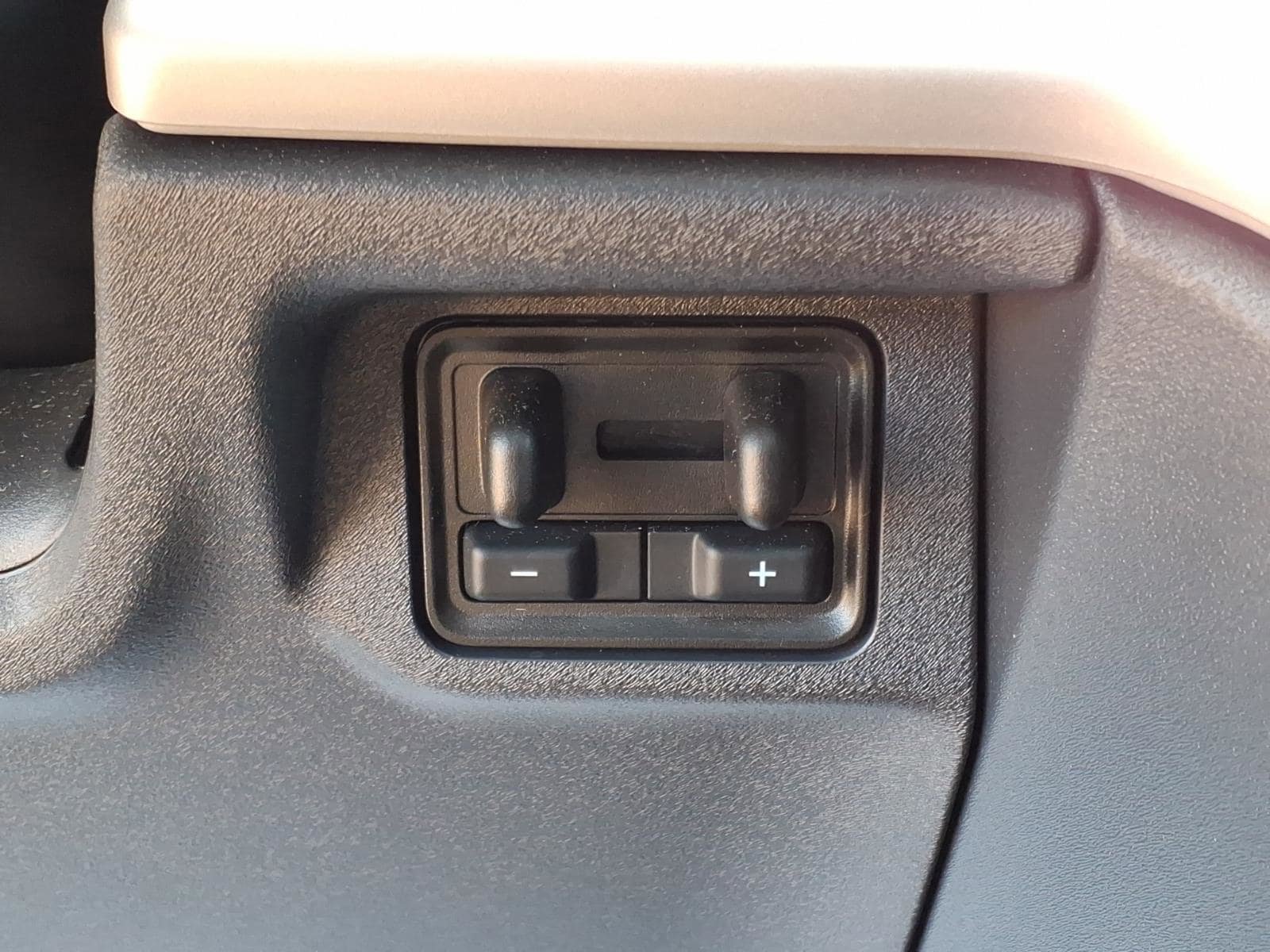 Certified 2025 Ford Expedition Max Active AWD/4WD image 25