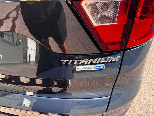 Certified 2019 Ford Escape Titanium AWD/4WD image 31