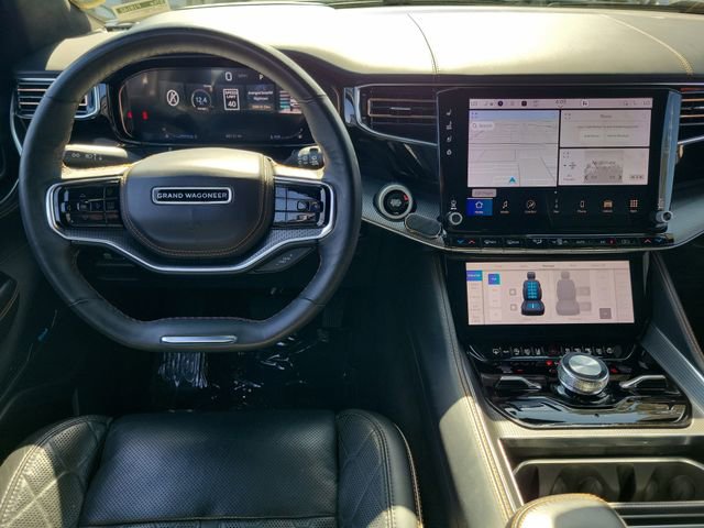 Used 2023 Jeep Grand Wagoneer Series III w/ Rear Seat Video Group 1 AWD/4WD image 4