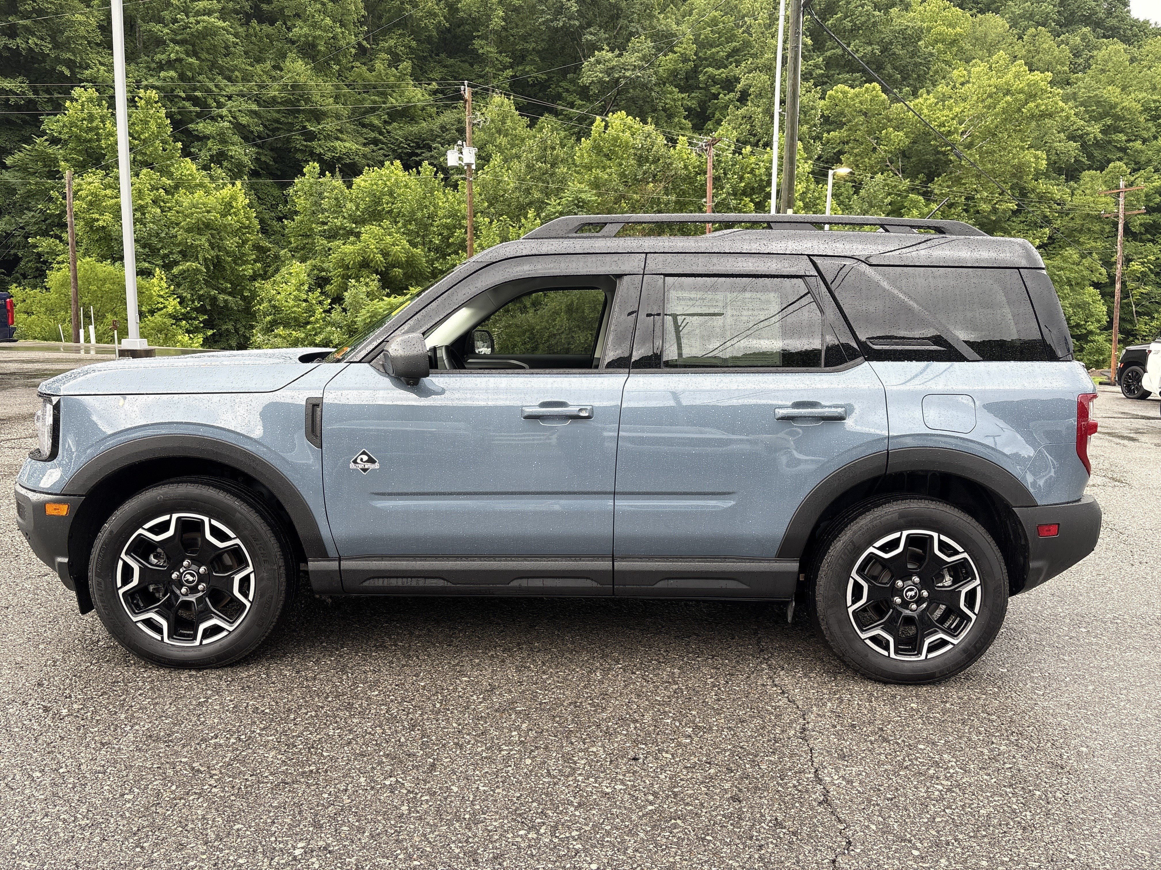 Certified 2025 Ford Bronco Sport Outer Banks w/ Outer Banks Tech Package+ AWD/4WD image 7