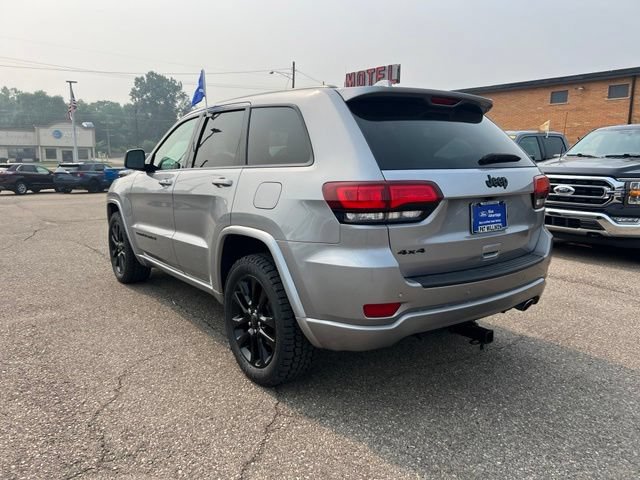 Used 2020 Jeep Grand Cherokee Altitude AWD/4WD image 6
