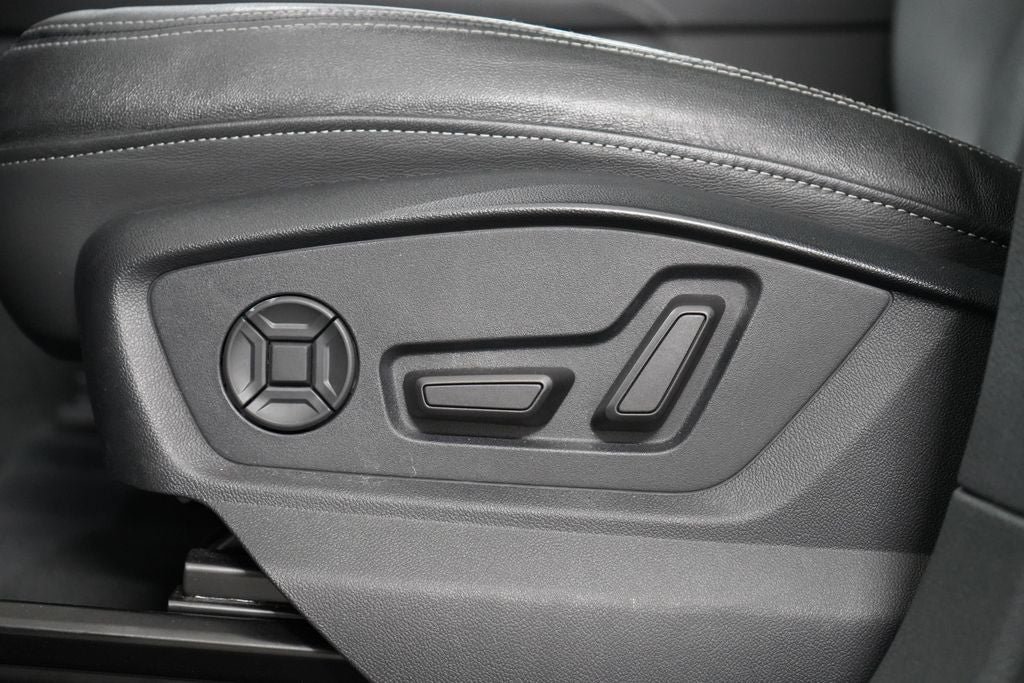 Used 2023 Audi Q8 Premium Plus w/ Premium Plus Package AWD/4WD image 15