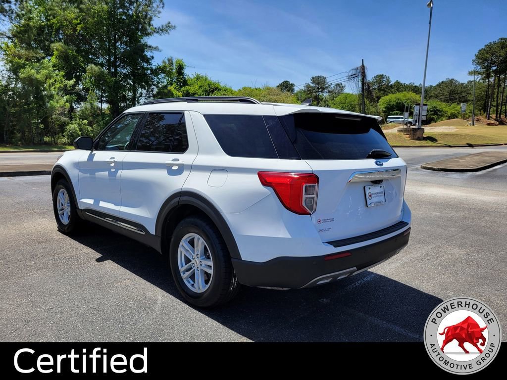 Certified 2021 Ford Explorer XLT w/ Equipment Group 202A image 3