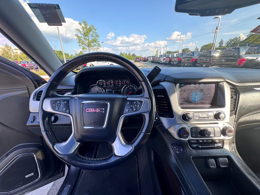 Used 2019 GMC Yukon XL SLT AWD/4WD image 12