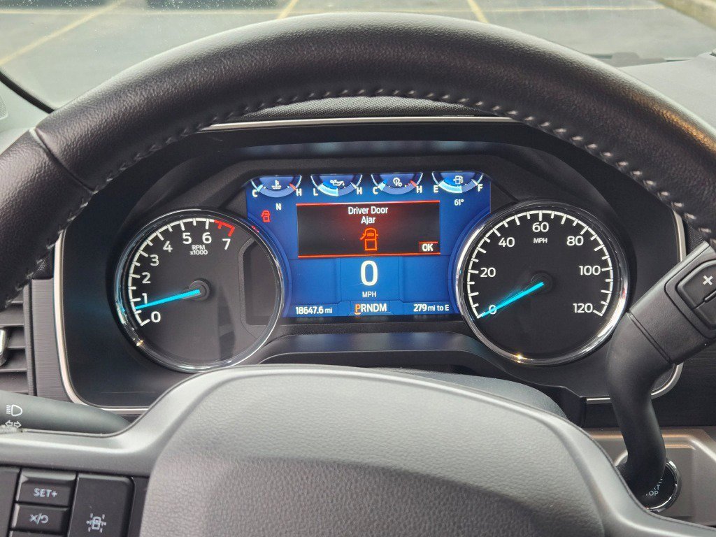 Certified 2022 Ford F150 XLT w/ Equipment Group 302A High image 31