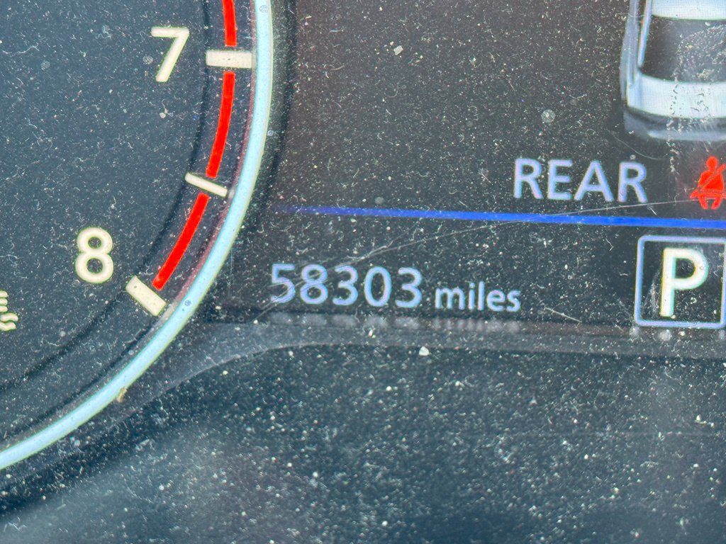 Used 2023 Nissan Altima 2.5 SV FWD image 14