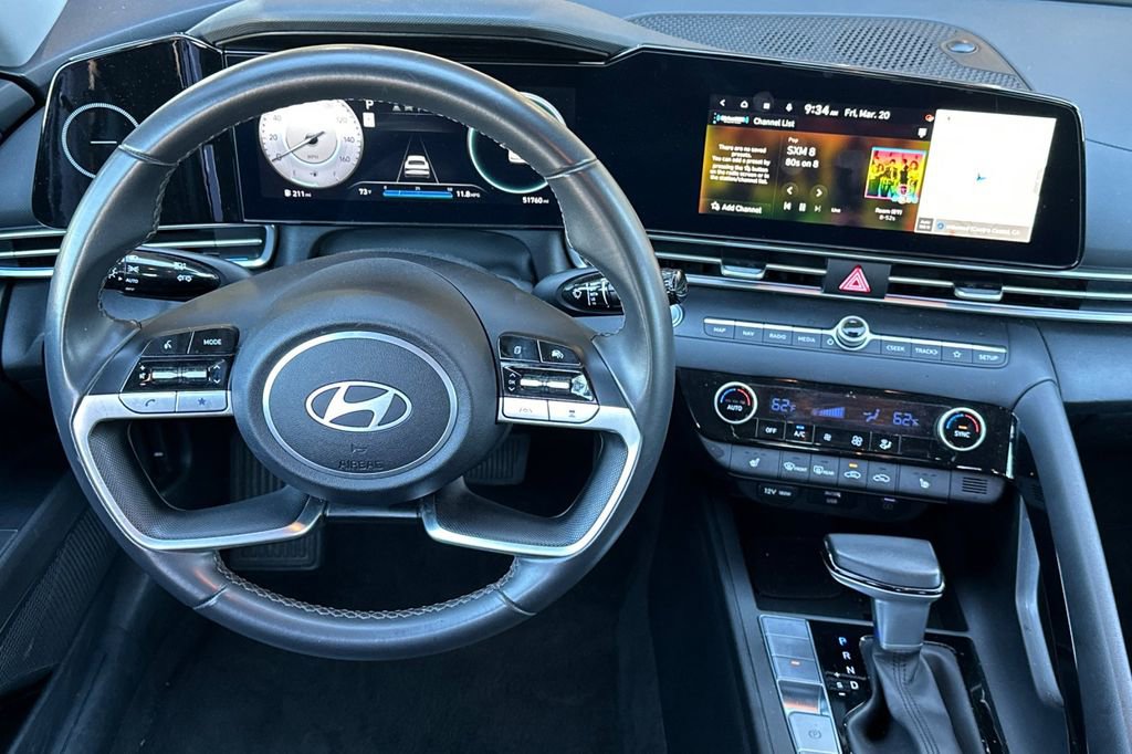 Used 2024 Hyundai Elantra Limited image 12