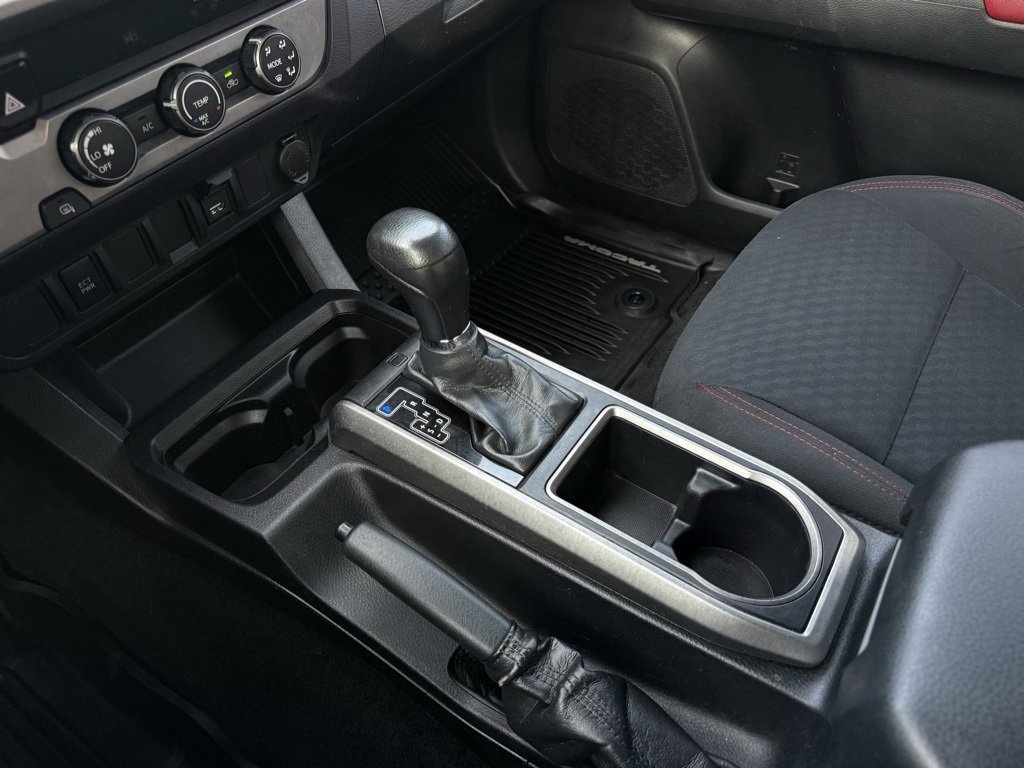 Used 2020 Toyota Tacoma SR5 image 19