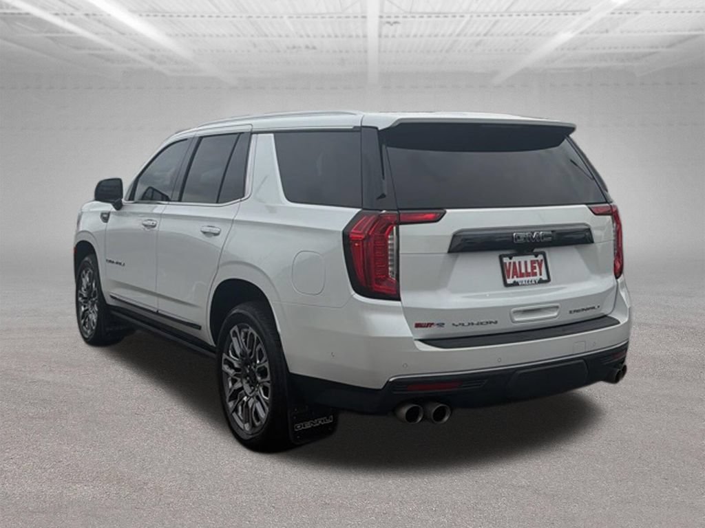 Used 2024 GMC Yukon Denali Ultimate AWD/4WD image 8