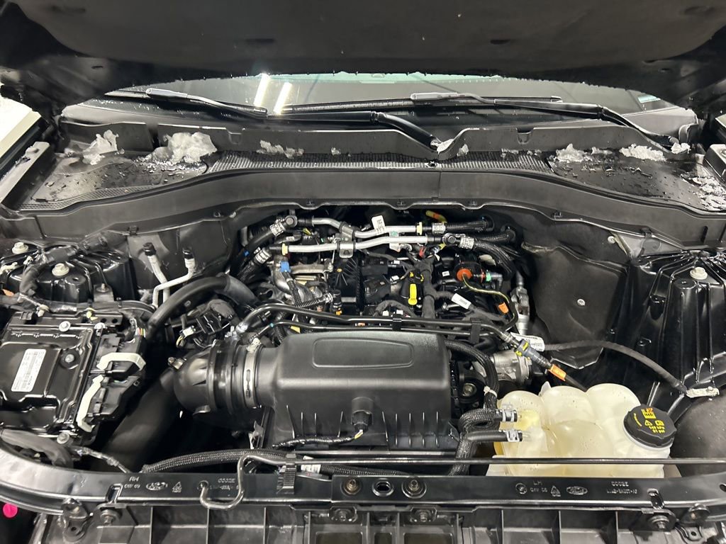 Certified 2023 Ford Explorer XLT w/ Equipment Group 202A image 32