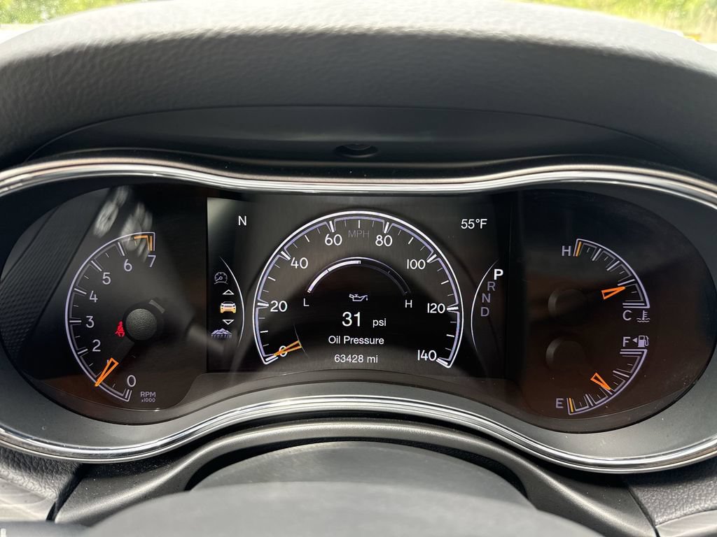 Used 2019 Jeep Grand Cherokee Limited AWD/4WD image 15