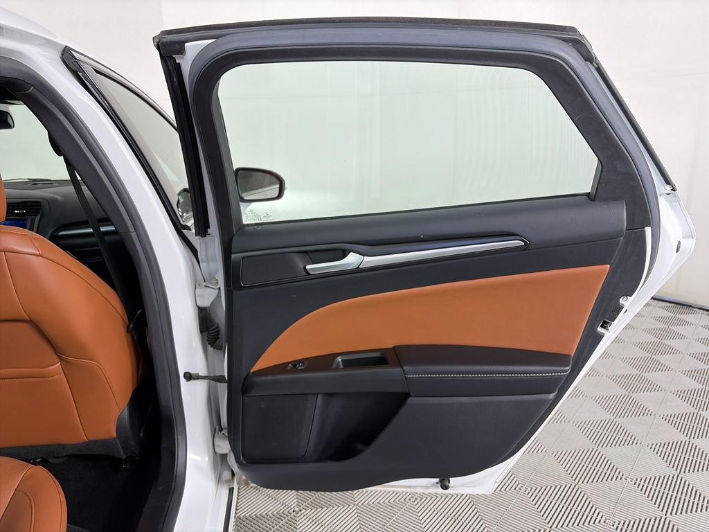 Certified 2020 Ford Fusion Titanium FWD image 28