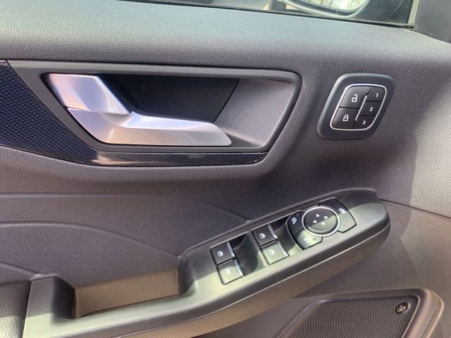 Certified 2023 Ford Escape ST-Line Elite w/ Premium Technology Package image 21