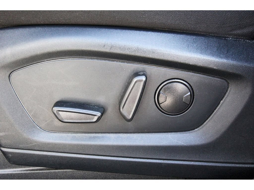 Certified 2022 Ford Explorer XLT RWD image 35