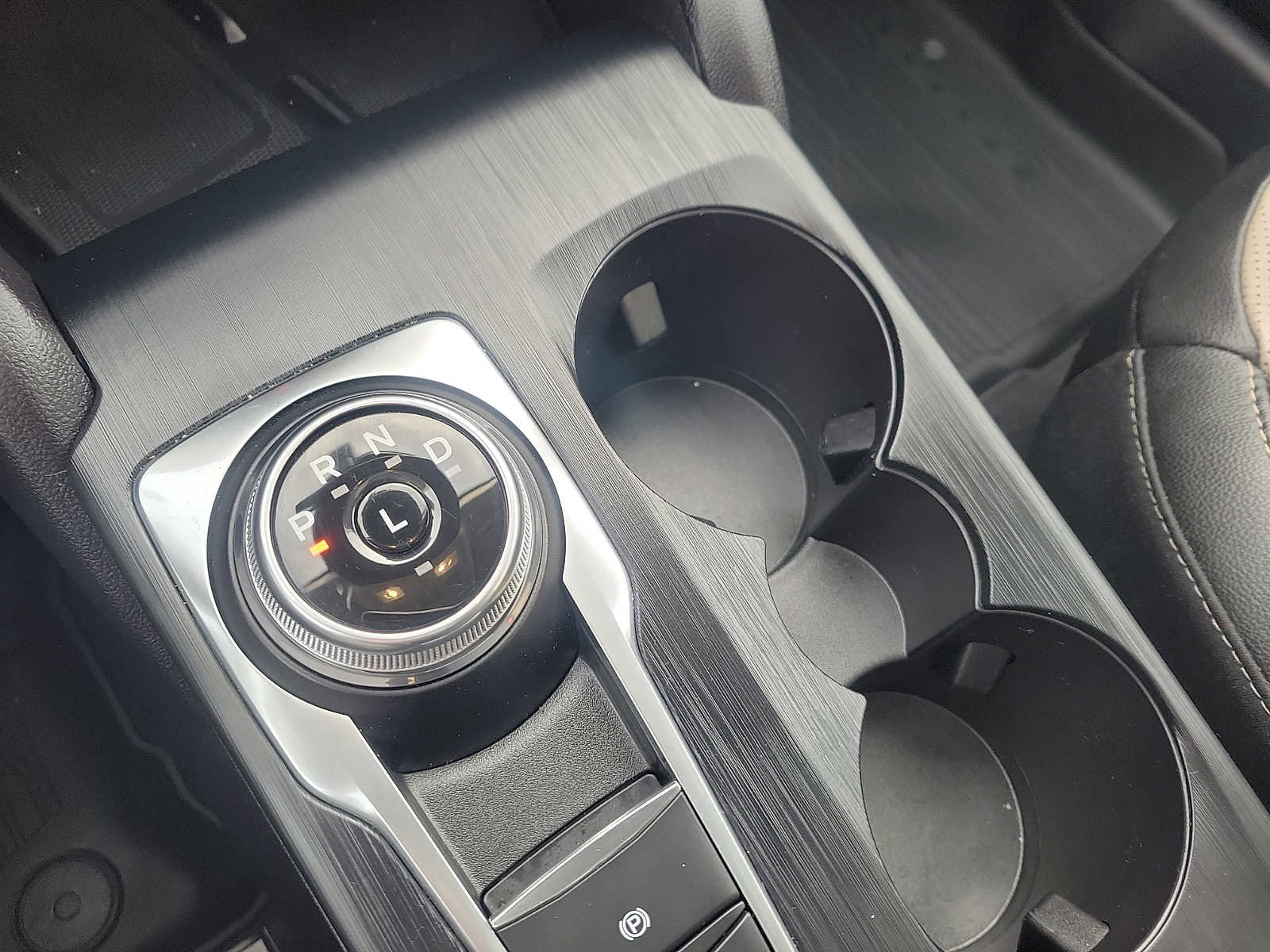 Certified 2022 Ford Escape Titanium w/ Titanium Elite Package image 15