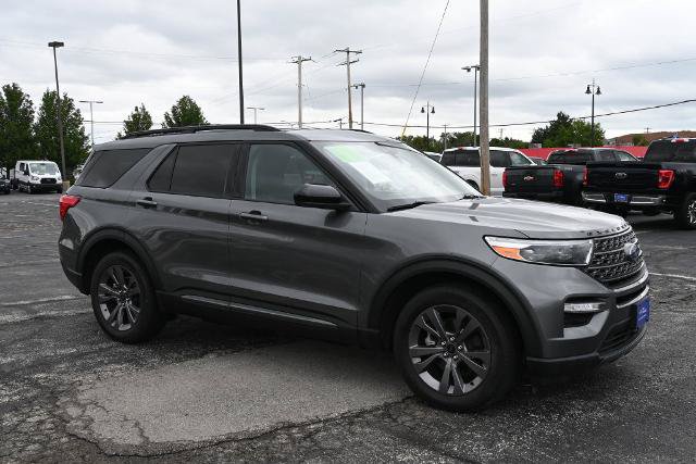 Certified 2023 Ford Explorer XLT w/ Equipment Group 202A AWD/4WD image 7