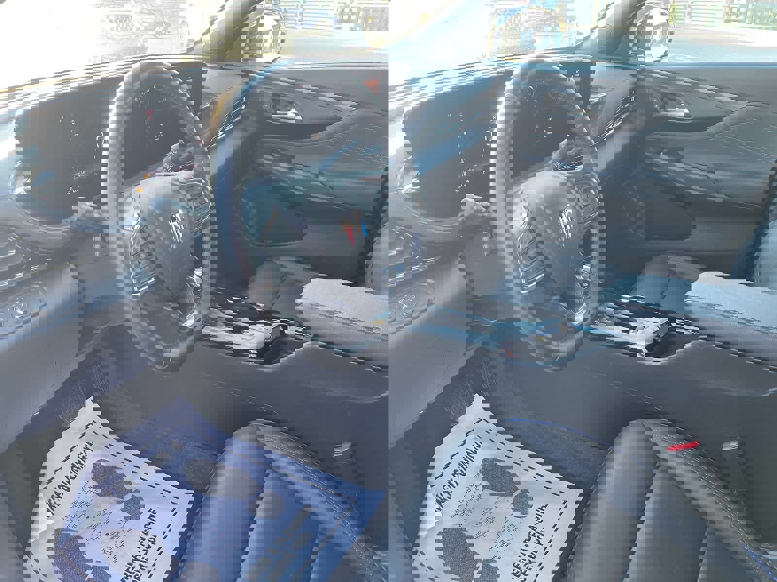 Used 2025 Buick Envista Sport Touring image 8