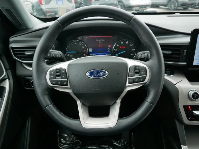 Certified 2023 Ford Explorer XLT w/ Equipment Group 202A image 18