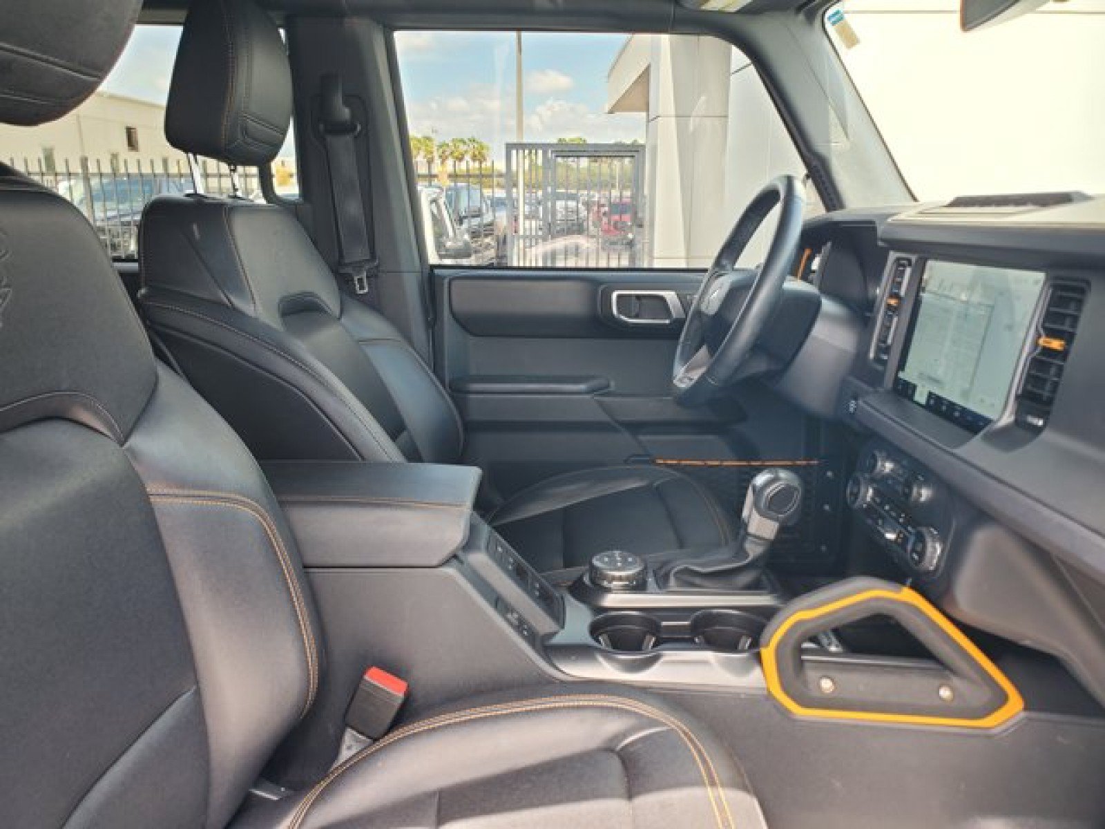 Certified 2024 Ford Bronco Badlands AWD/4WD image 32