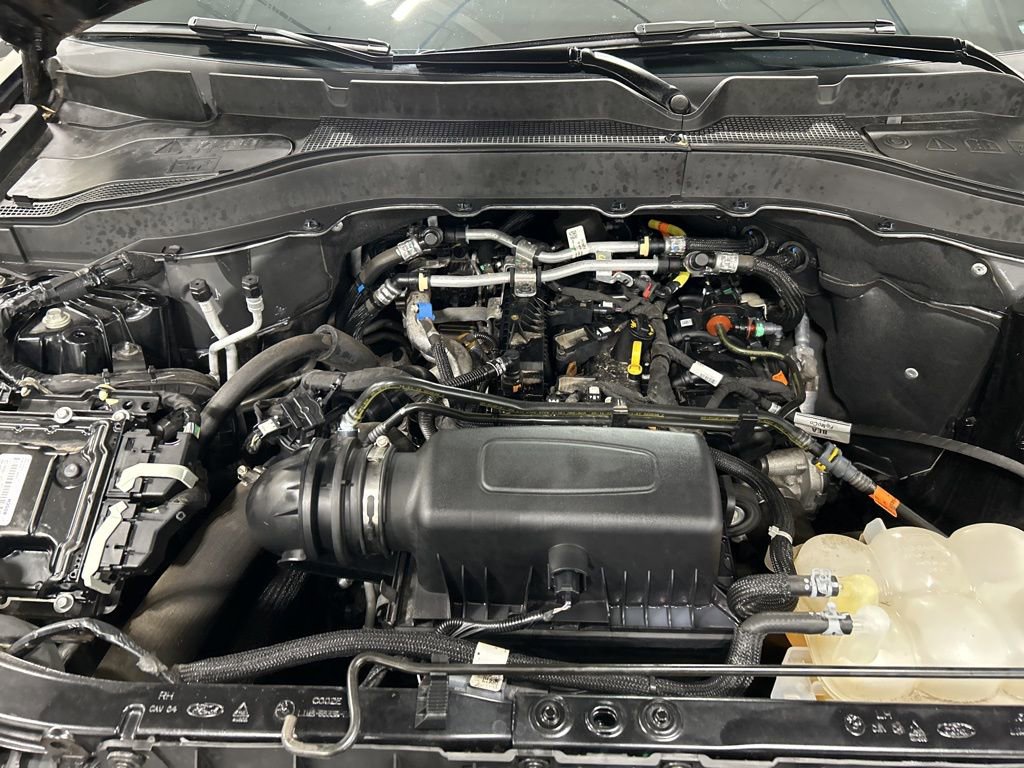 Certified 2023 Ford Explorer XLT w/ Equipment Group 202A image 35