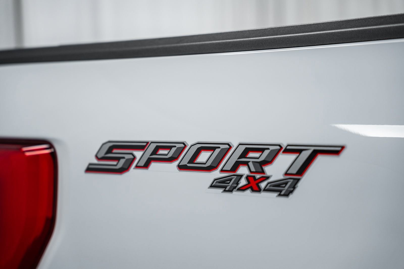 Certified 2023 Ford F150 Lariat w/ Equipment Group 502A High image 21