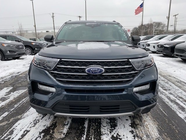 Certified 2022 Ford Explorer XLT w/ Equipment Group 202A image 8