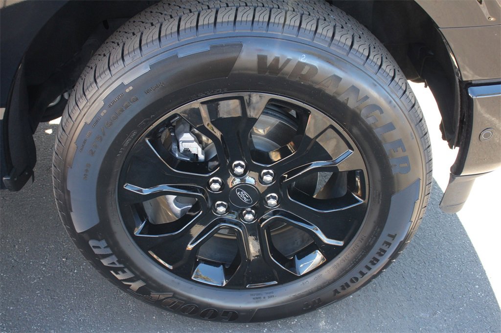 Certified 2023 Ford F150 Platinum w/ Equipment Group 701A High image 29