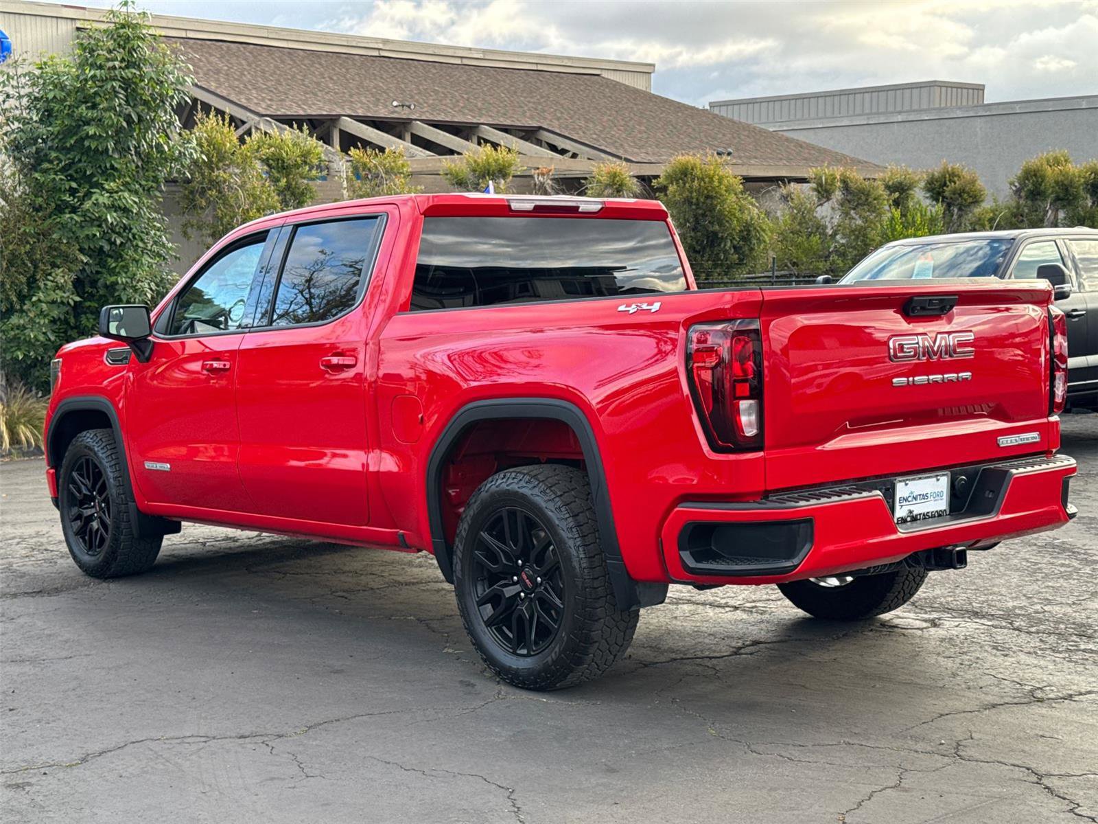 Used 2023 GMC Sierra 1500 Elevation AWD/4WD image 12