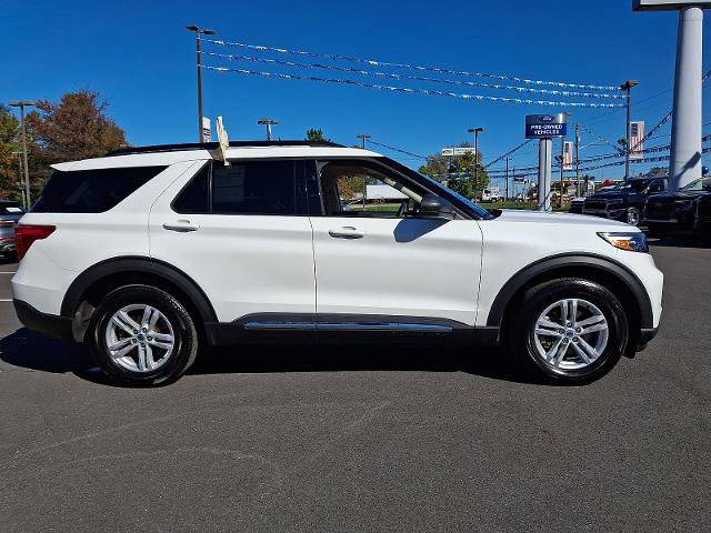 Certified 2023 Ford Explorer XLT w/ Equipment Group 202A AWD/4WD image 7