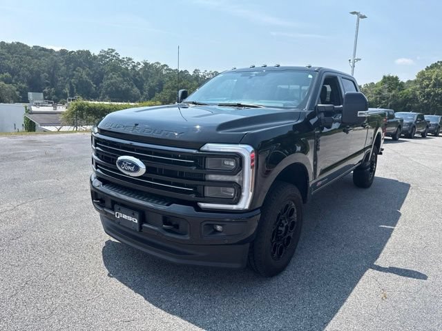 Certified 2025 Ford F250 Platinum AWD/4WD image 11