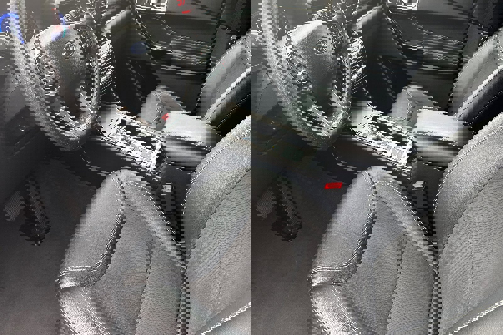 Certified 2022 Ford Explorer ST w/ ST Street Pack image 11