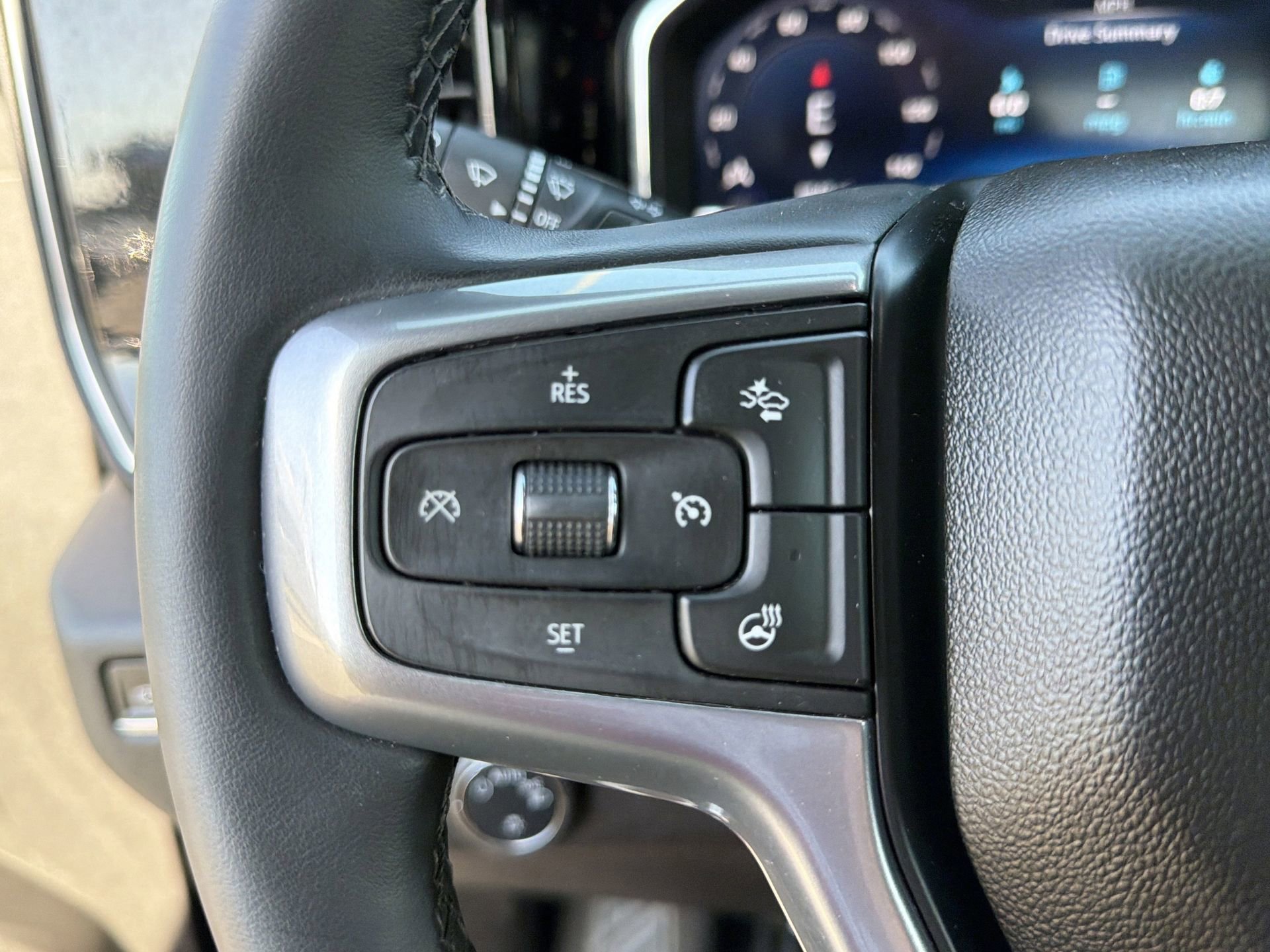 Used 2024 Chevrolet Silverado 1500 LT image 19