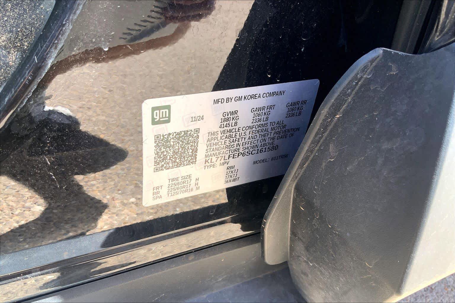 Used 2025 Chevrolet Trax LS FWD image 37