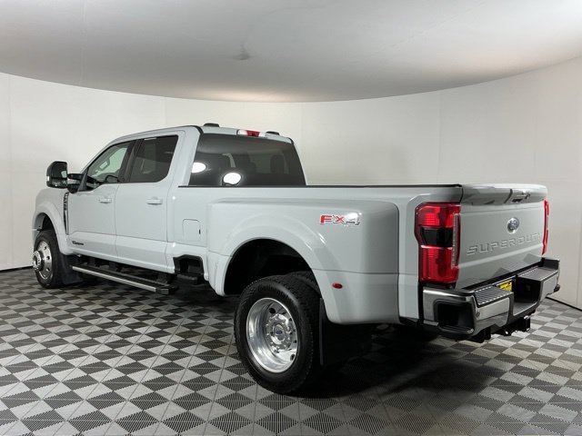 Certified 2025 Ford F450 Lariat w/ FX4 Off-Road Package AWD/4WD image 6