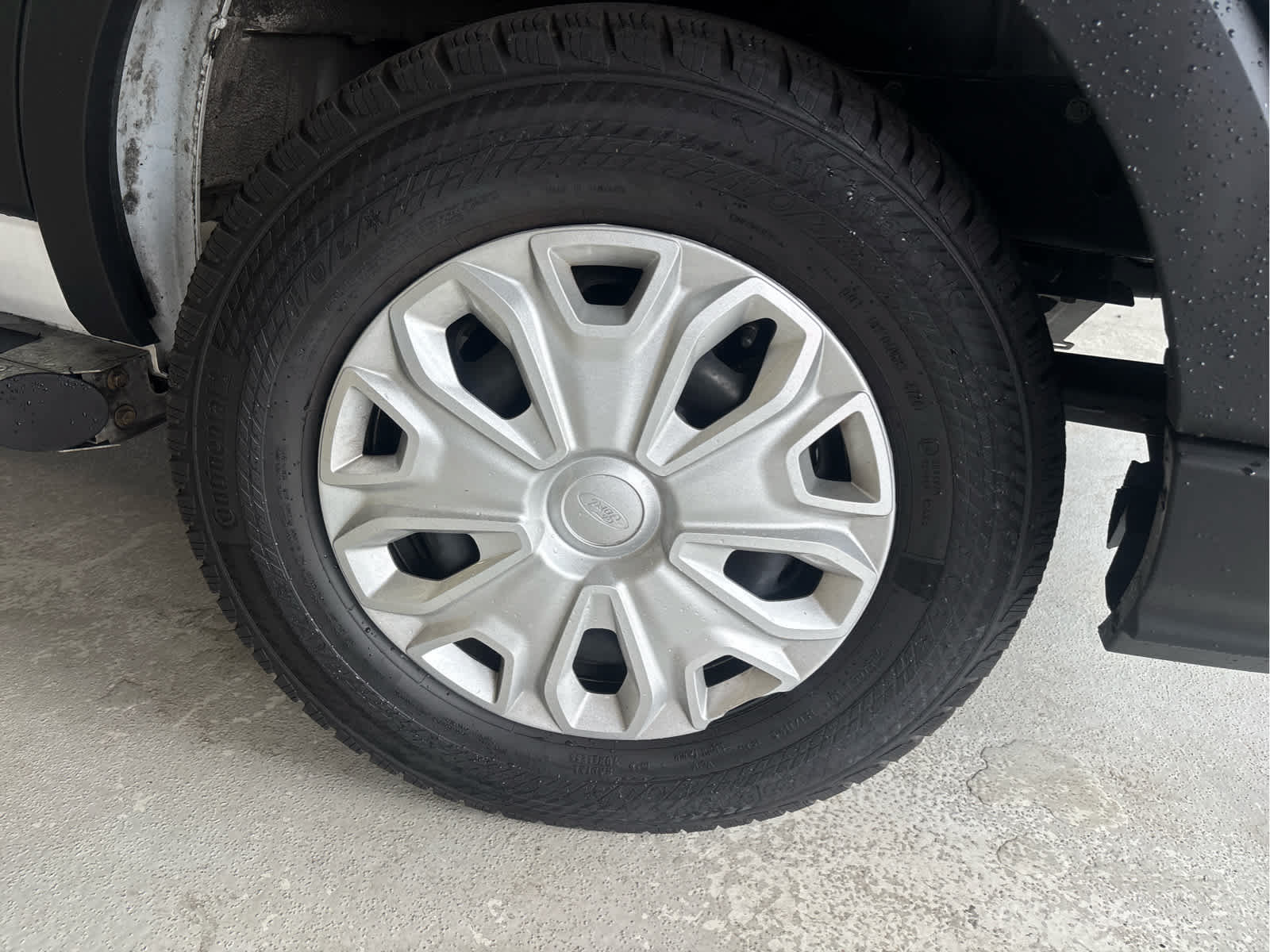 Certified 2025 Ford Transit 250 Low Roof w/ Exterior Upgrade Package RWD image 39