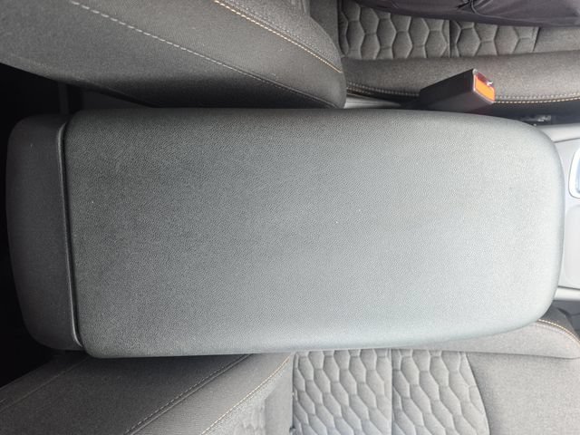 Used 2021 Chevrolet Equinox LT FWD image 27