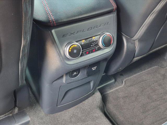 Certified 2025 Ford Explorer ST-Line w/ Premium Package RWD image 16