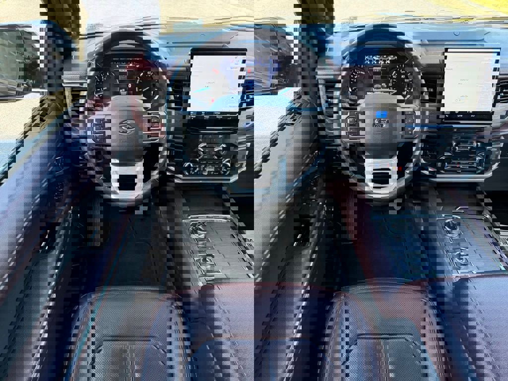 Certified 2024 Ford Expedition Limited image 13