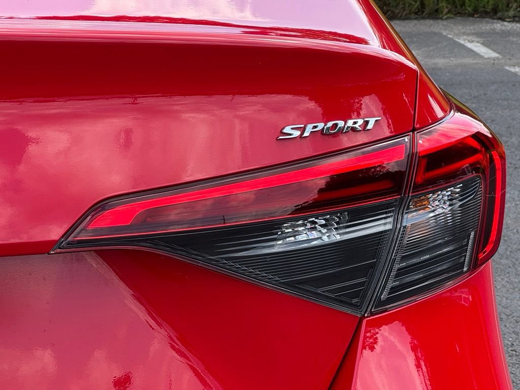 Used 2023 Honda Civic Sport image 11